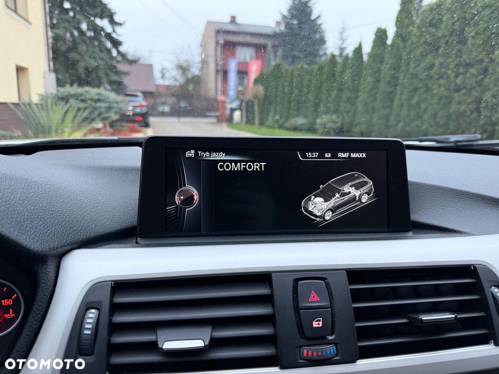 BMW Seria 3 320d Efficient Dynamics Edition - 31