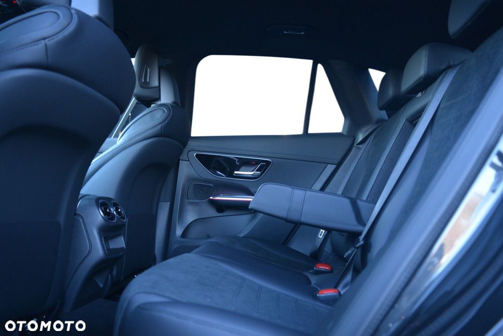 Mercedes-Benz GLC 300 e PHEV 4-Matic AMG Line - 9