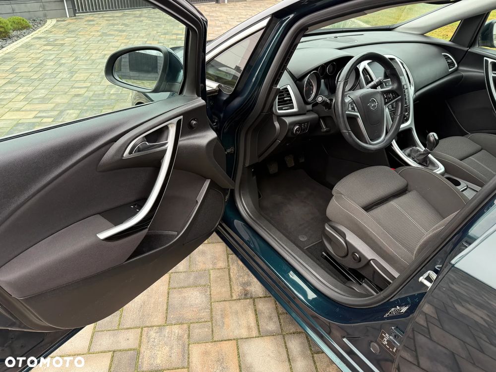 Opel Astra 1.4 Turbo Innovation - 25