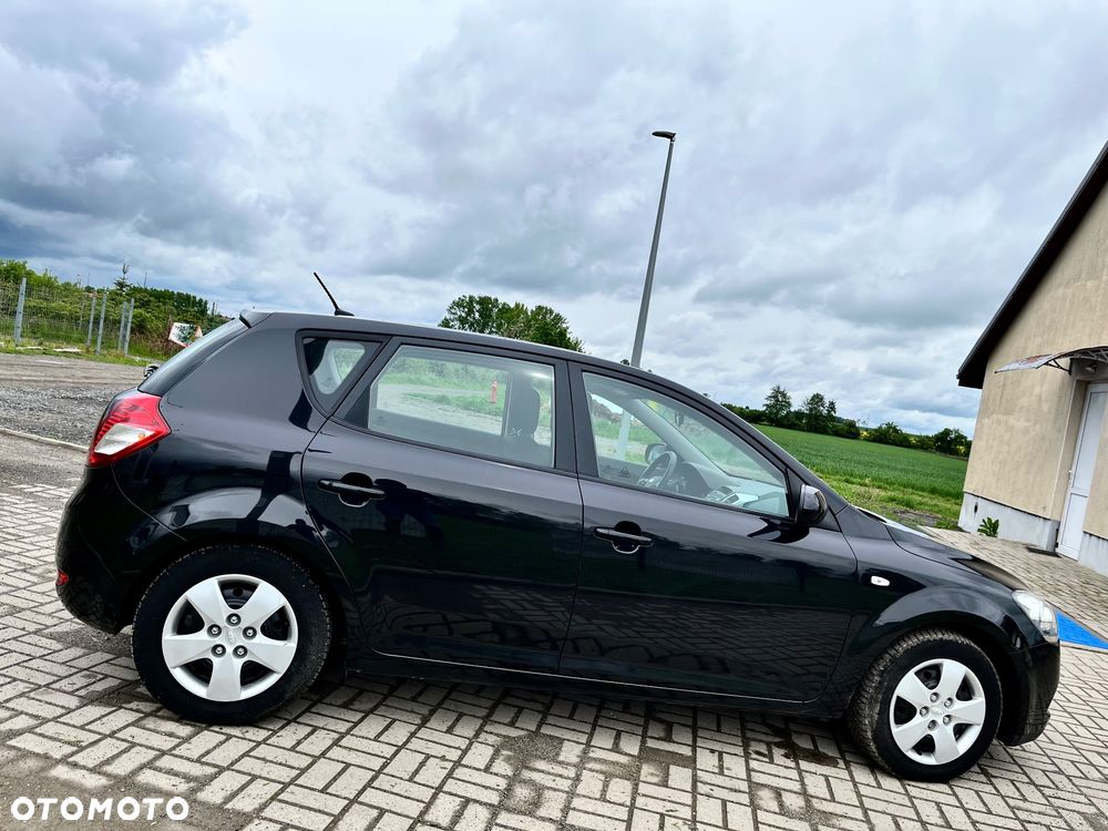 Kia Ceed 1.4 CVVT Attract - 7