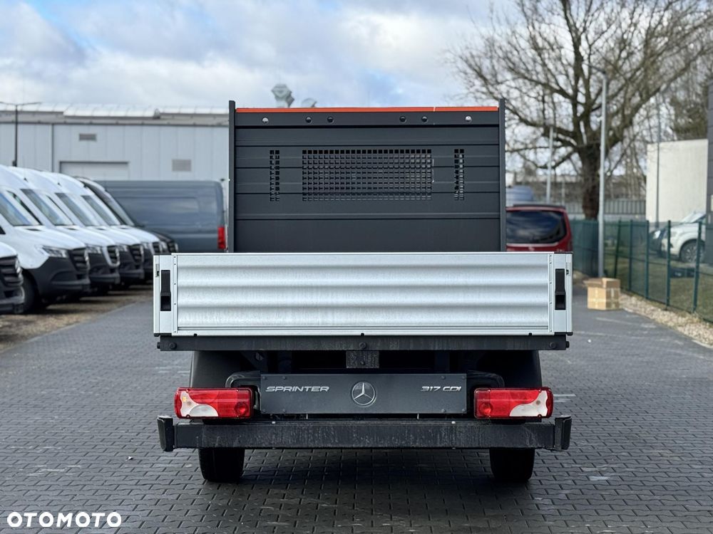 Mercedes-Benz Sprinter - 7