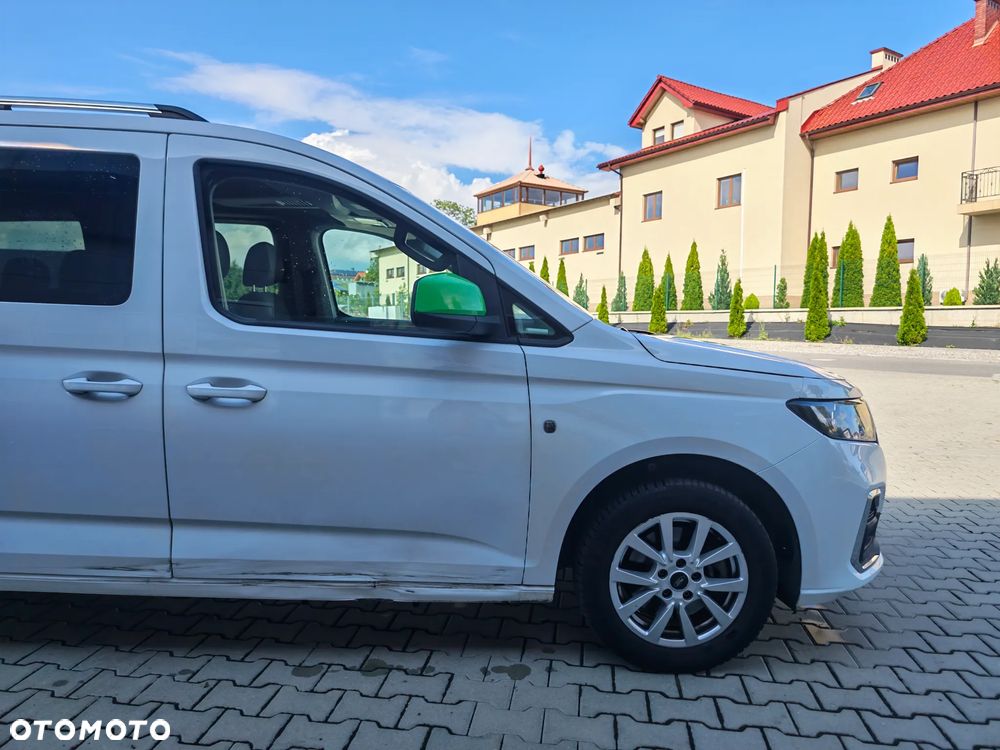 Ford Tourneo Connect 2.0 EcoBlue Titanium - 27