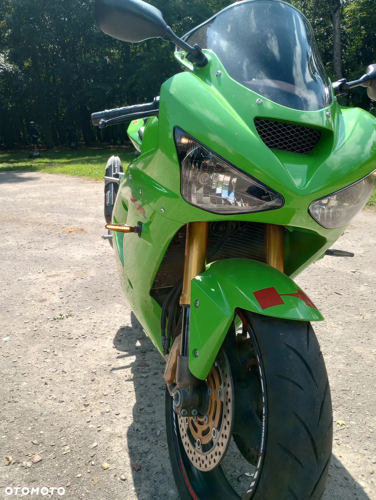 Kawasaki ZXR - 8