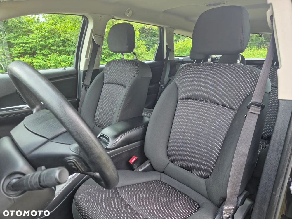 Dodge Journey - 8