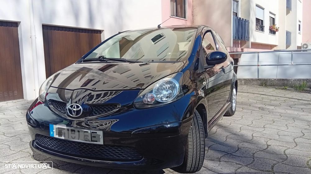 Toyota Aygo 1.0 + AC+VSC - 4
