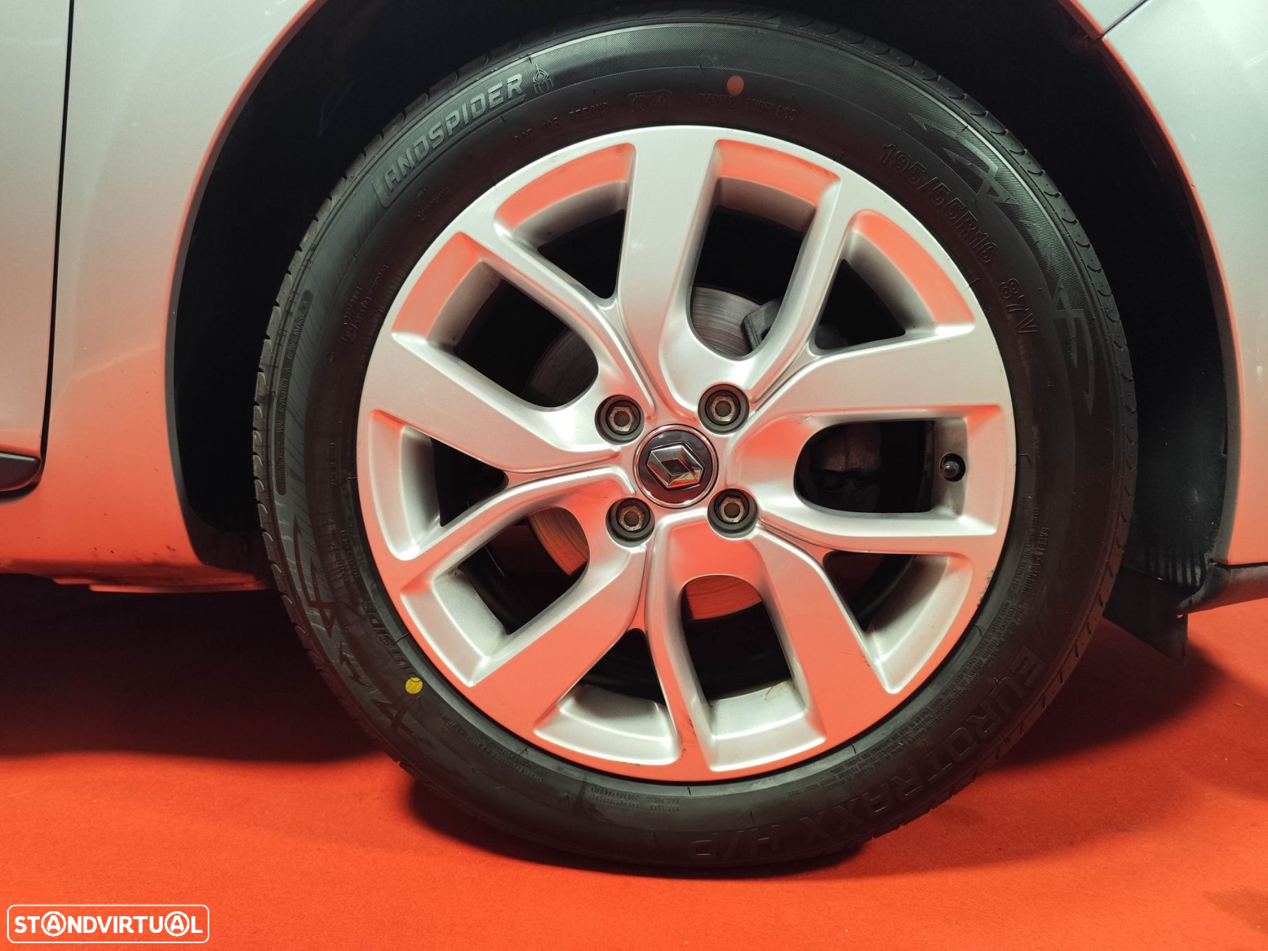 Renault Clio Sport Tourer 0.9 TCe Limited - 4