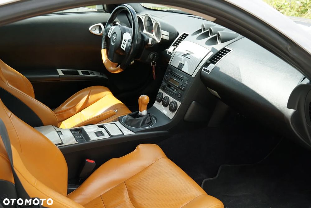 Nissan 350 Z - 10