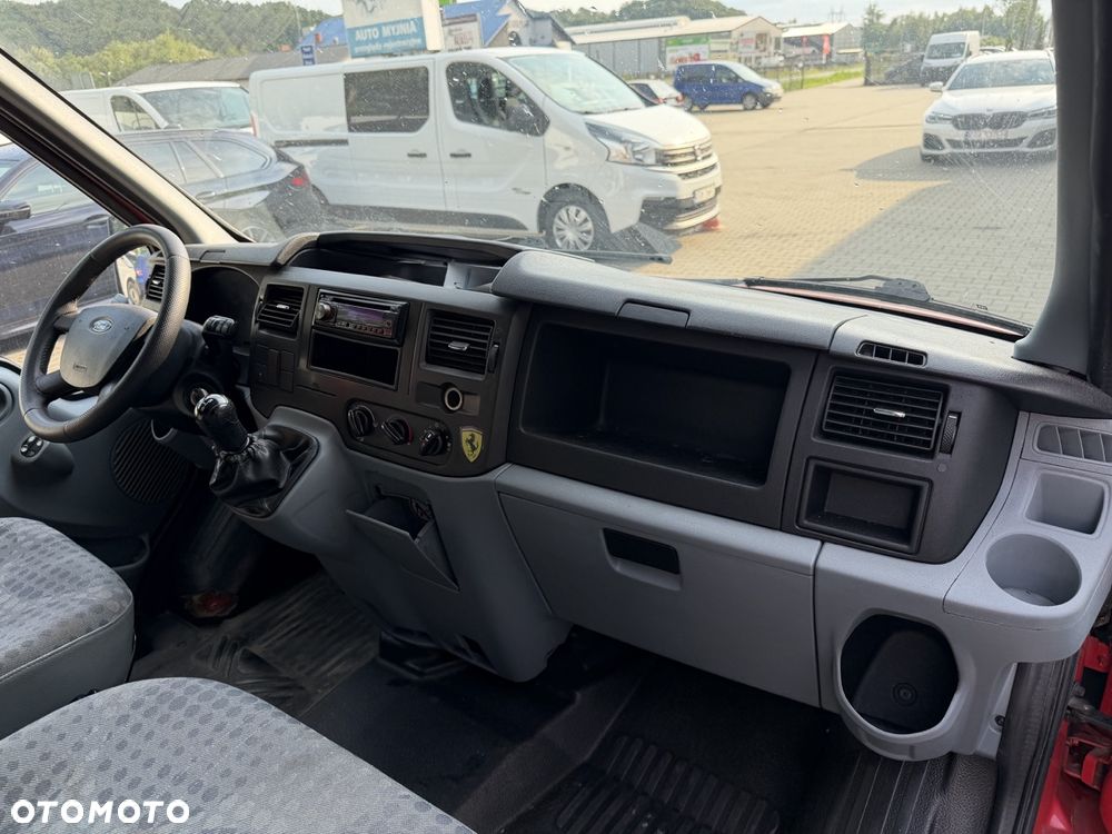 Ford Transit - 15