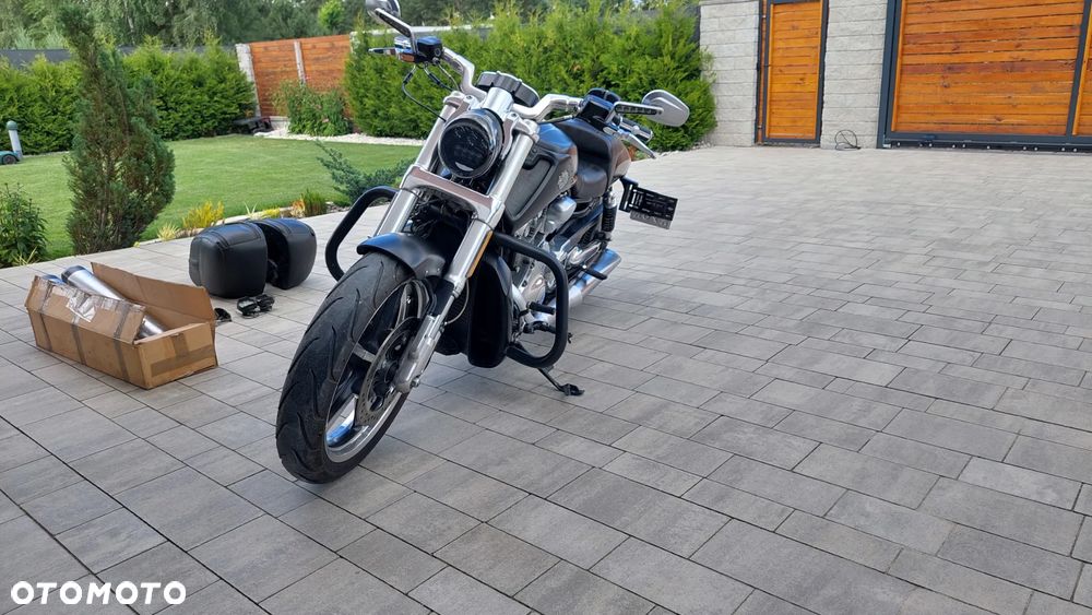 Harley-Davidson V-Rod Muscle - 18