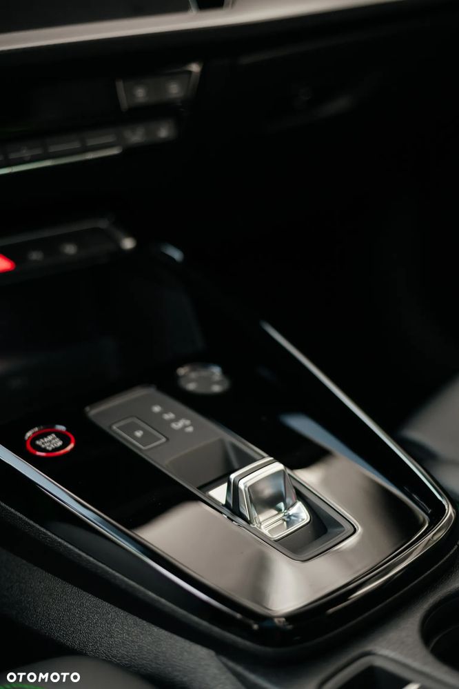 Audi RS3 Limousine - 10