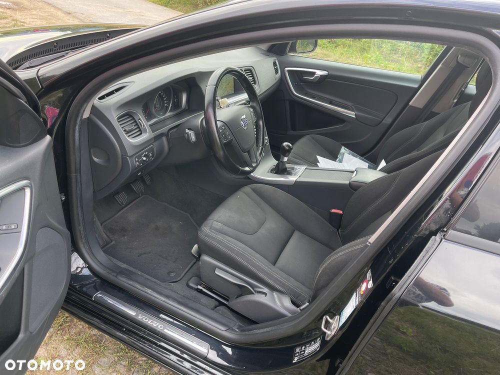 Volvo V60 D4 Edition - 11