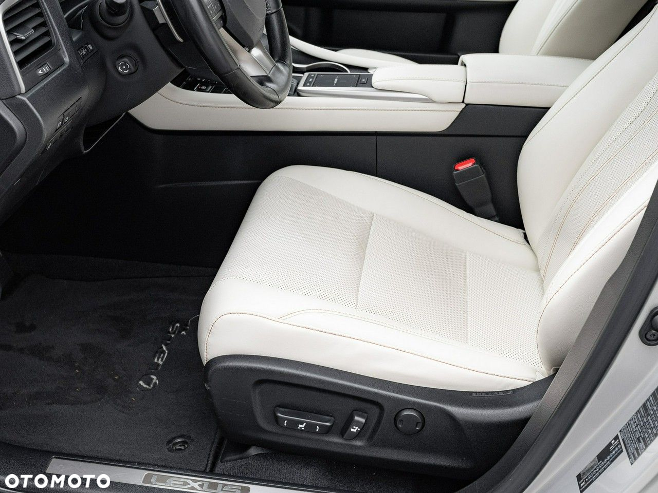 Lexus RX 450h F-Impression - 14