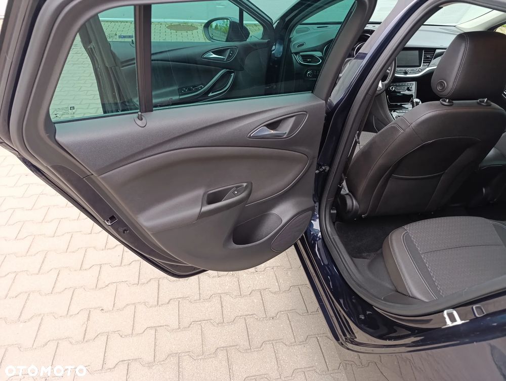 Opel Astra 1.4 Turbo Innovation - 22