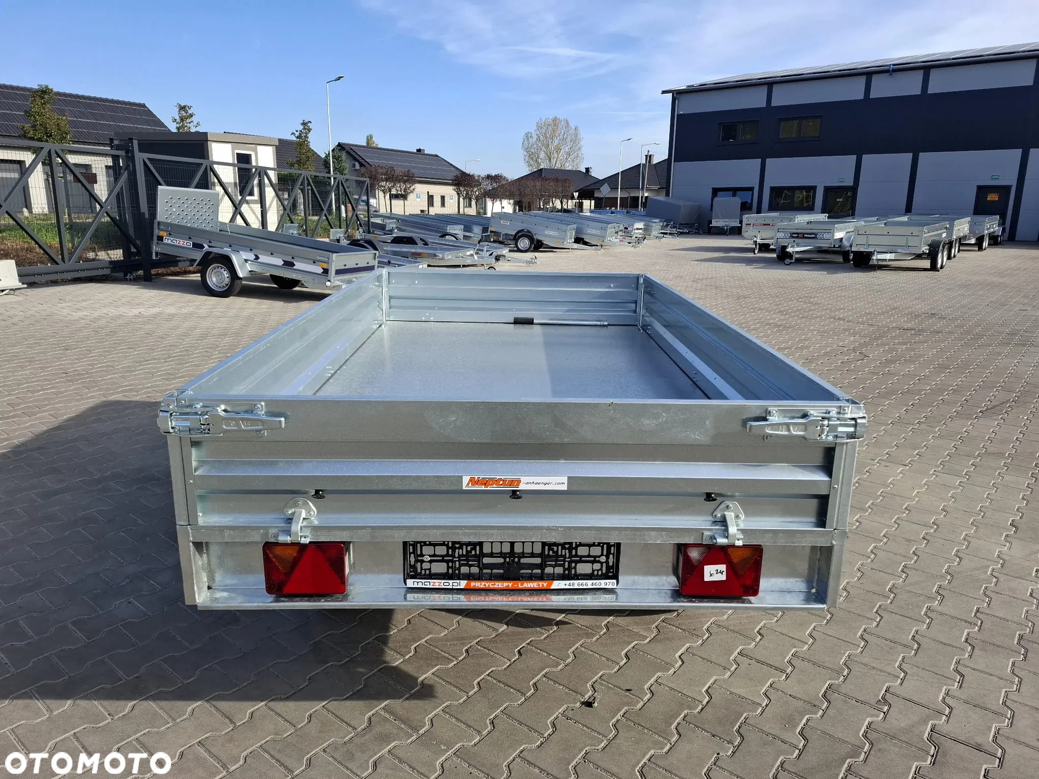 Neptun DOSTAWA! Przyczepa WYWROTKA wym. 256,5x148x30 Kiper HAMOWANA N20-420 2 kps PLATFORMA! Uchylana ręcznie lub za pomocą wkrętarki DMC 2700 kg GN251 - 10