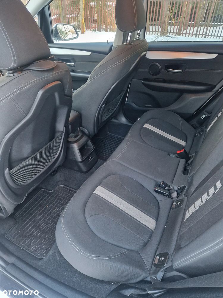 BMW Seria 2 218d Advantage - 13
