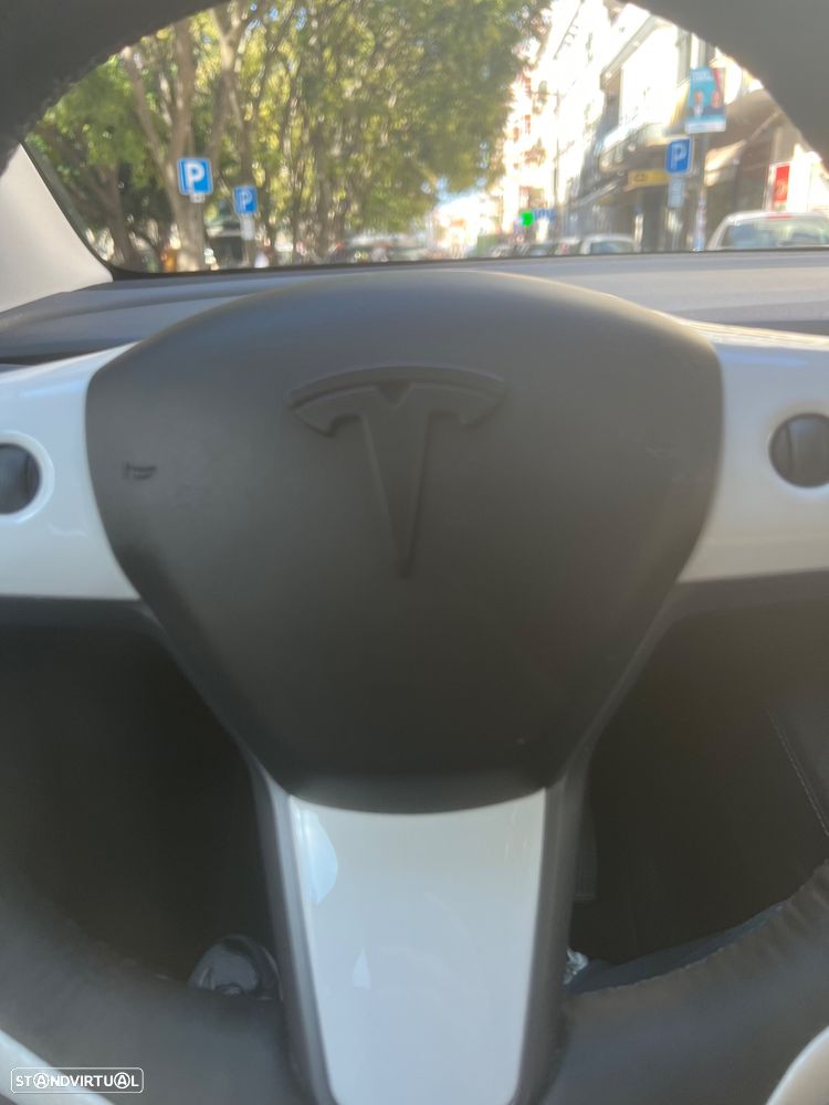 Tesla Model Y Tração Traseira - 32