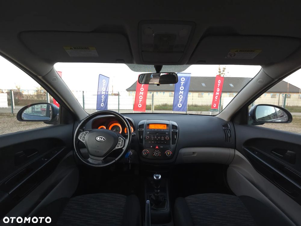 Kia Ceed 1.4 CVVT LX - 30