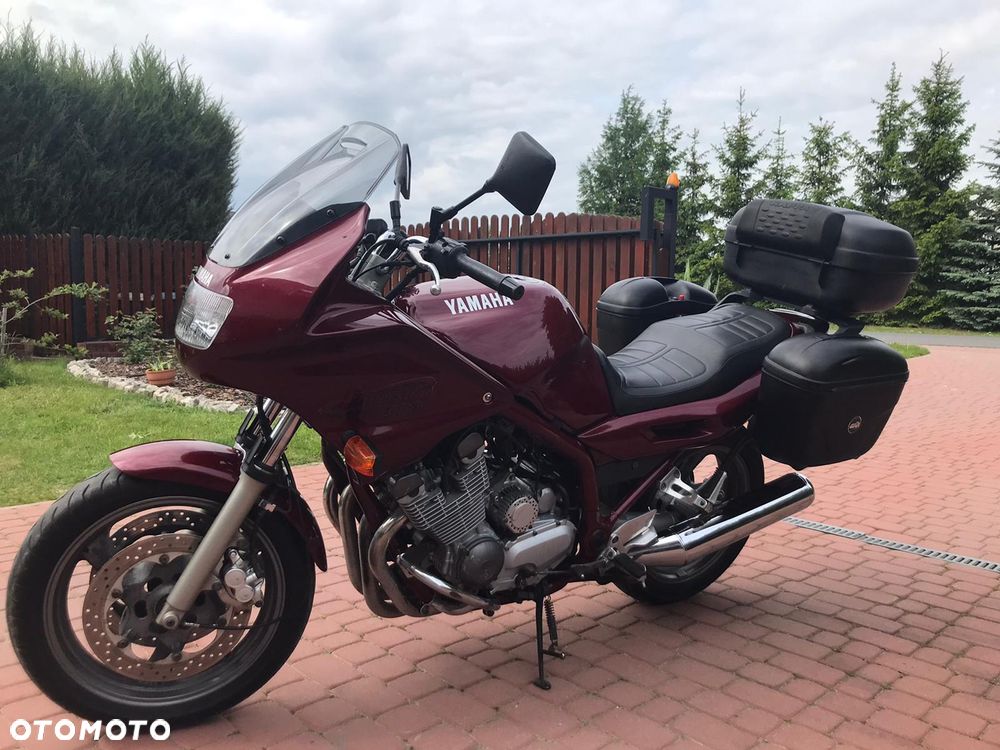 Yamaha XJ - 6
