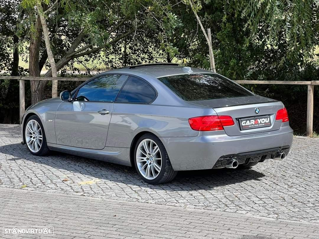 BMW 320 d Coupe Edição M Auto - 13