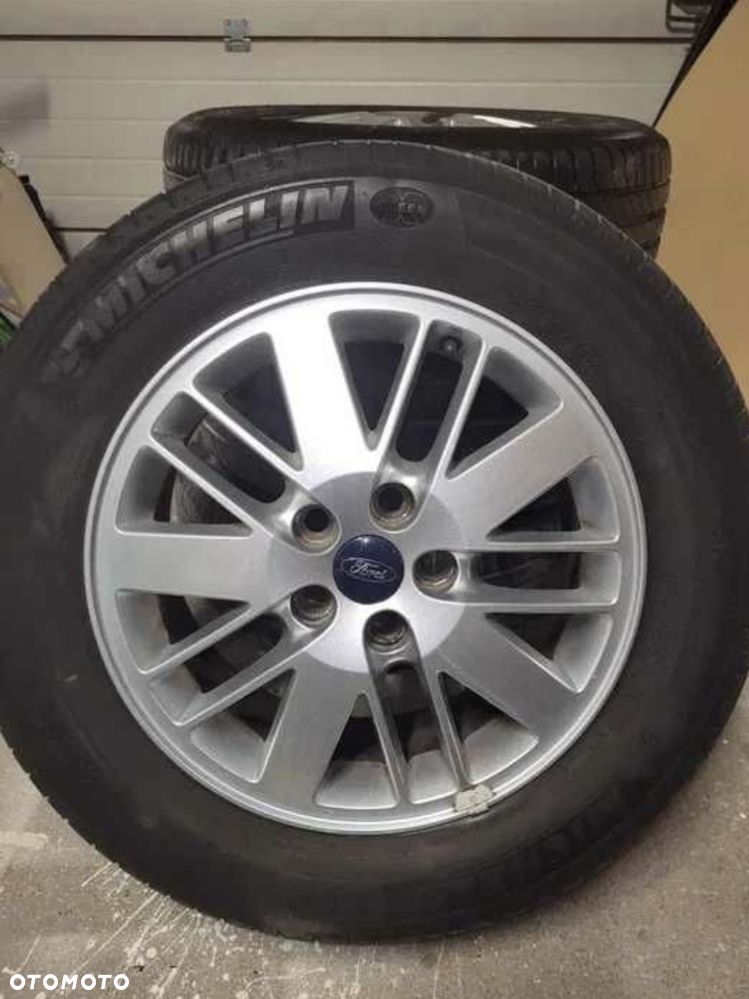Ford Galaxy 2.0 TDCi Ghia - 30