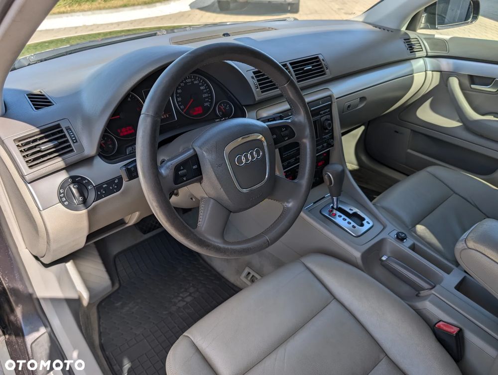 Audi A4 Avant 2.0 TDI DPF multitronic - 22