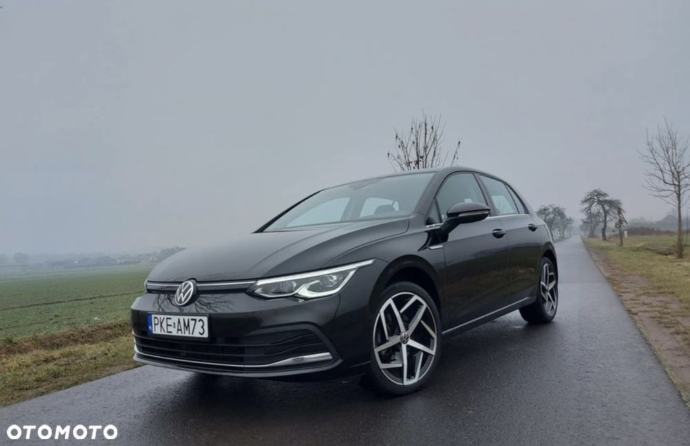 Volkswagen Golf - 1
