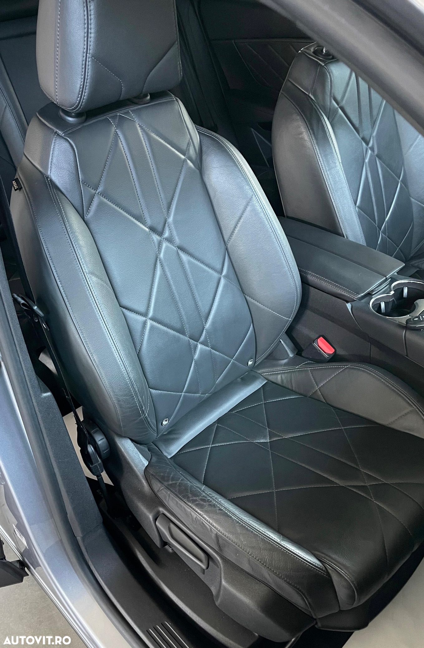 DS Automobiles DS 7 Crossback - 25