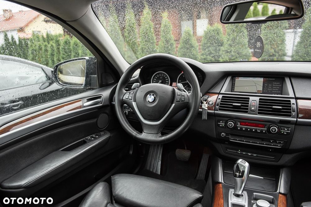 BMW X6 - 30
