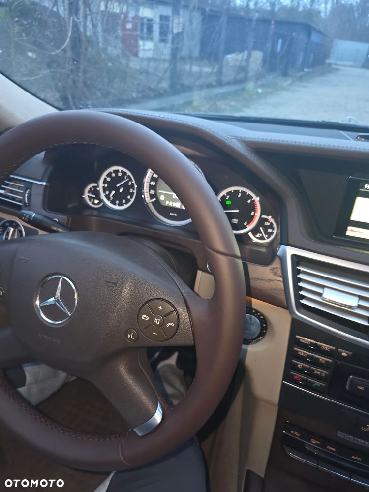 Mercedes-Benz Klasa E 200 CDI DPF BlueEFFICIENCY Automatik Avantgarde - 16