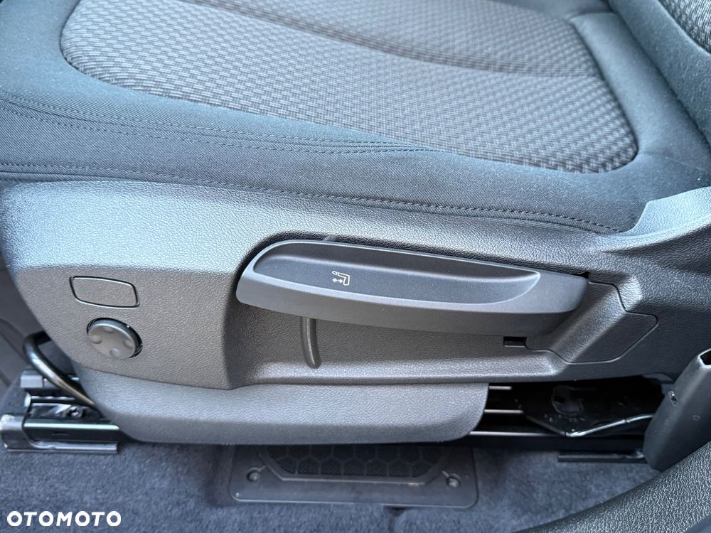 BMW Seria 2 - 17