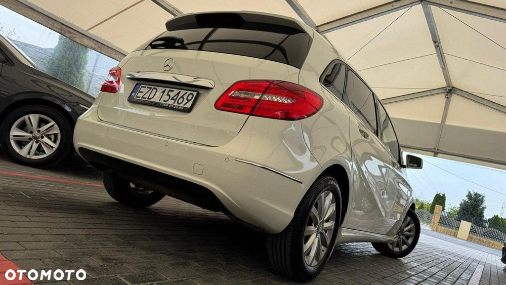 Mercedes-Benz Klasa B 180 BlueEFFICIENCY Edition 1 - 17