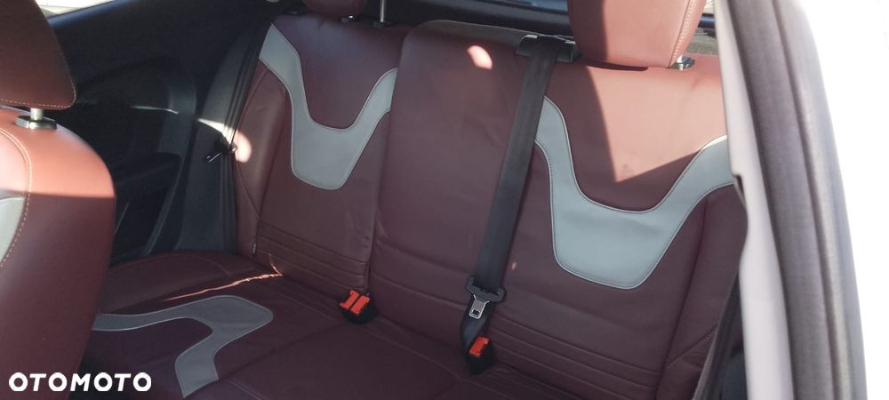 Ford Fiesta 1.4 Trend - 18