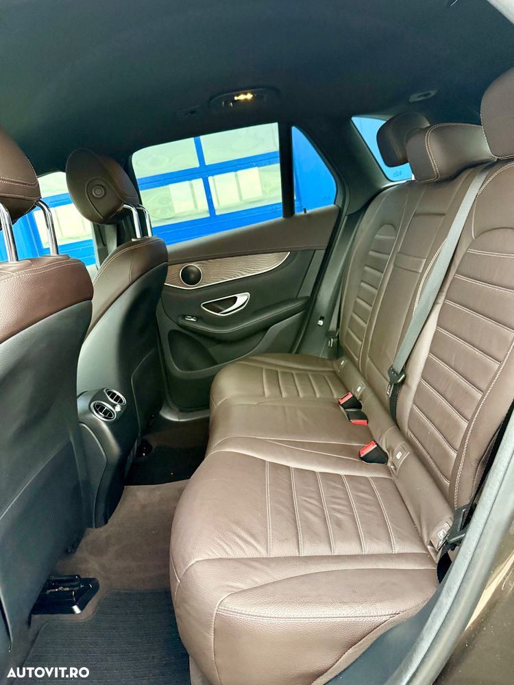 Mercedes-Benz GLC 250 4MATIC 9G-TRONIC AMG Line - 10