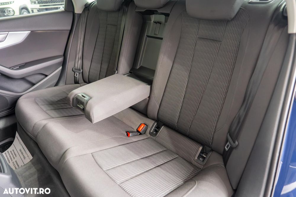 Audi A4 Avant 2.0 TDI DPF clean diesel multitronic Ambiente - 23