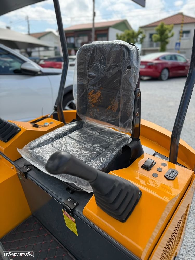 Outra não listada Mini Escavadora - 8