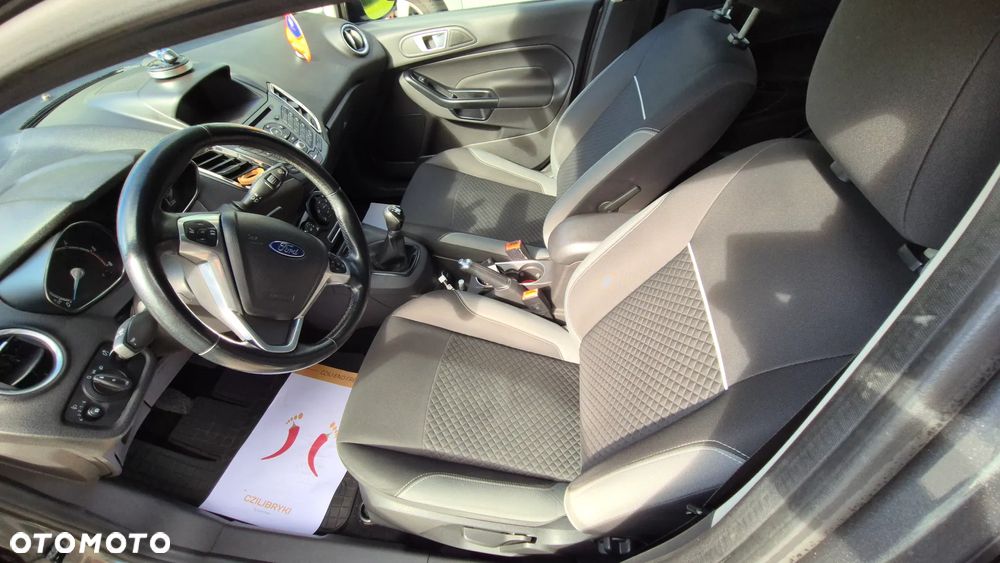 Ford Fiesta 1.5 TDCi Titanium - 12