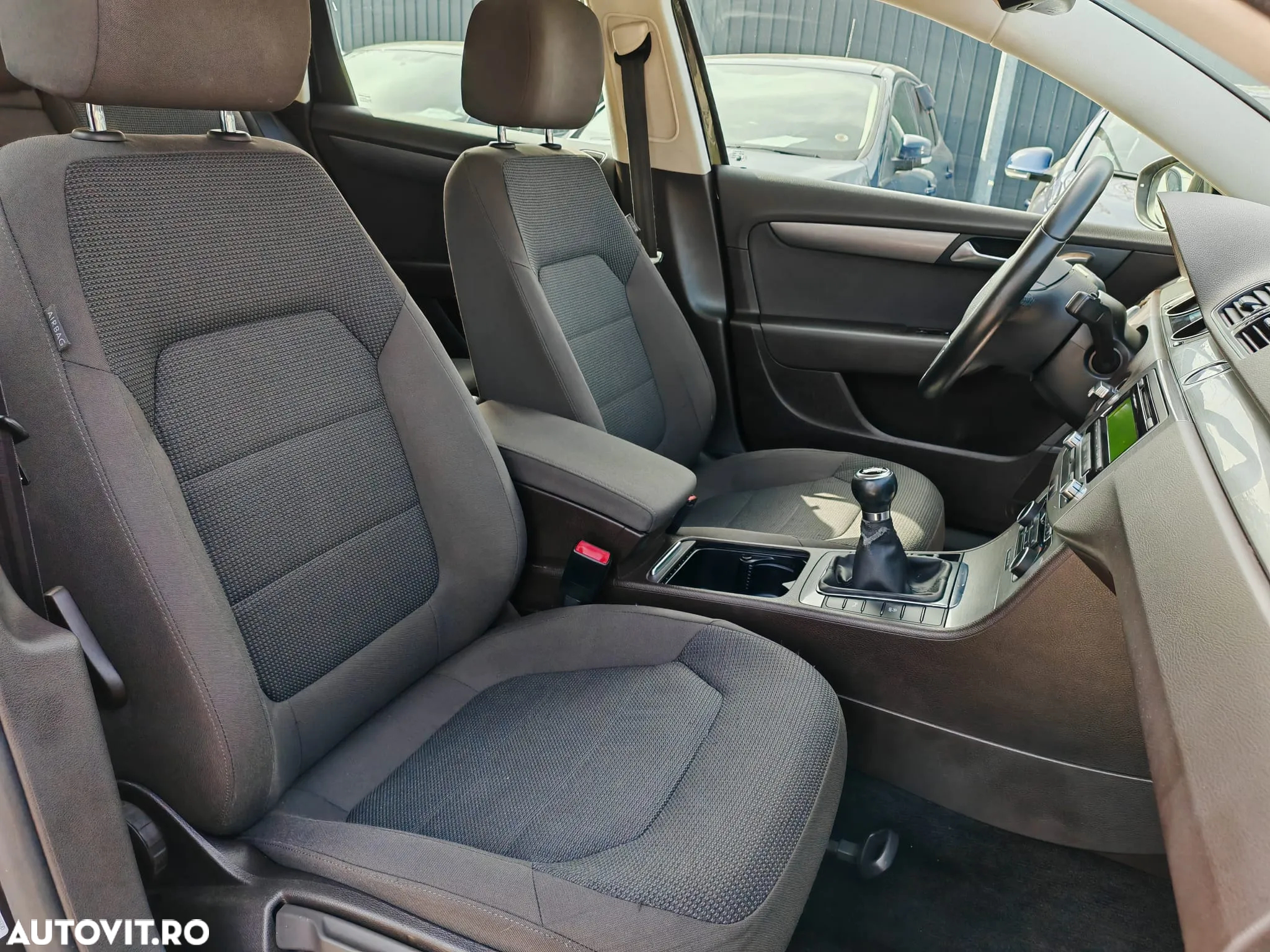 Volkswagen Passat Variant 1.6 TDI BlueMotion - 6