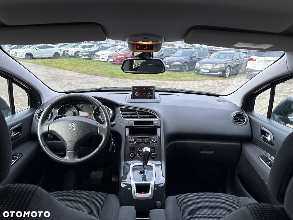 Peugeot 5008 - 17