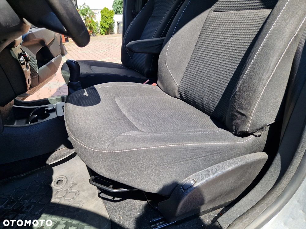 Dacia Lodgy 1.6 SCe Laureate S&S - 19