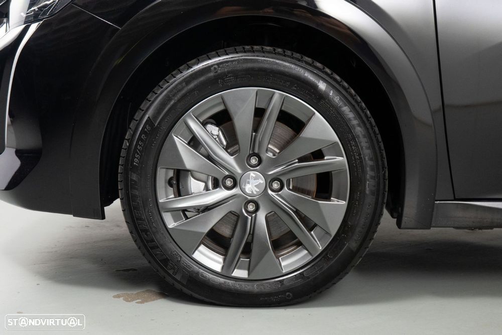 Peugeot e-208 50 kWh Allure - 18