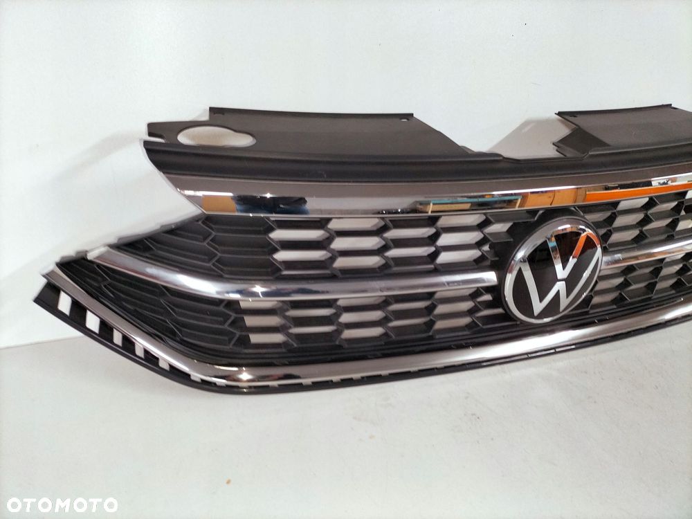 atrapa kratka grill vw polo vi lift 20- sedan - 2
