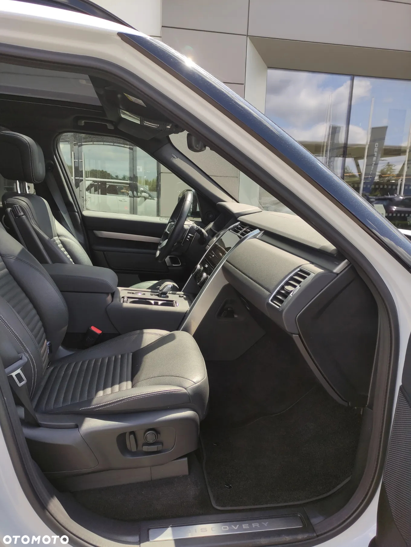 Land Rover Discovery - 17