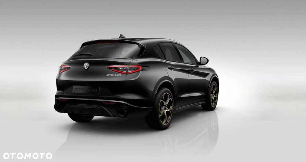 Alfa Romeo Stelvio 2.0 Turbo Intensa Q4 - 4