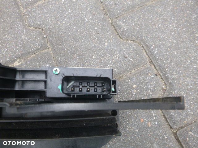 CENTRALNY ZAMEK PRAWY PRZÓD PRAWY PRZEDNI FORD FIESTA MK6 4 PINY - 9