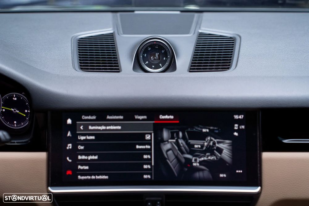 Porsche Cayenne - 17