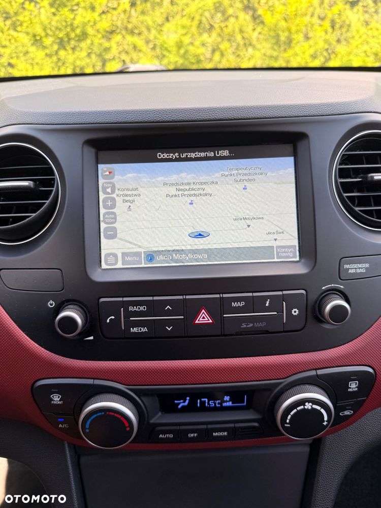 Hyundai i10 1.2 Premium - 19