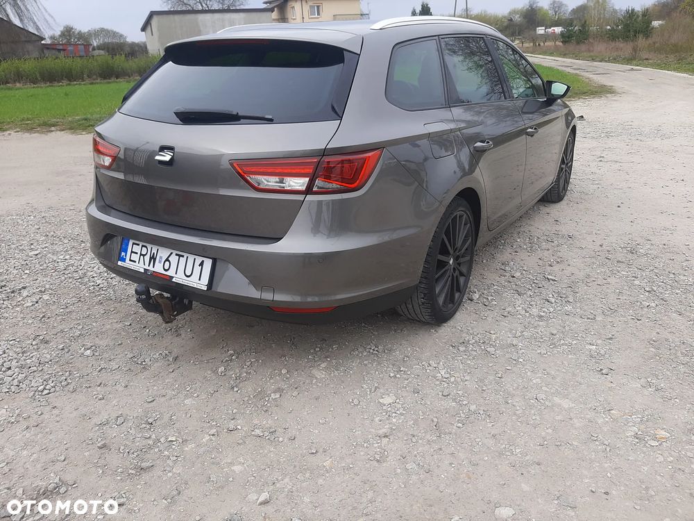 Seat Leon 1.6 TDI ECOMOTIVE Style - 4