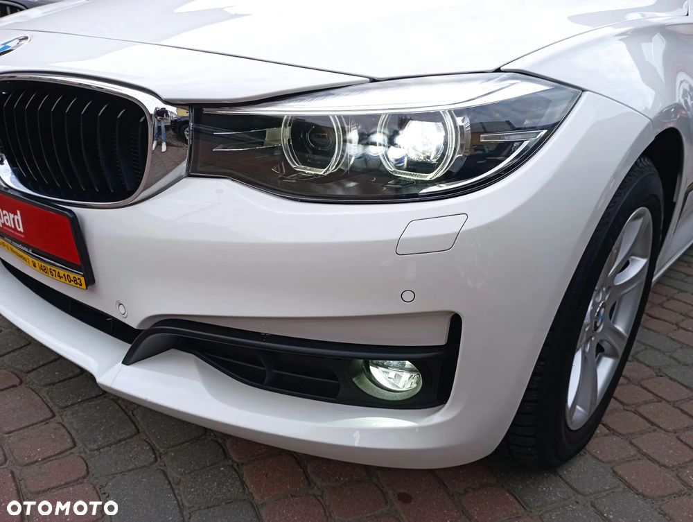 BMW Seria 3 318d Advantage - 30