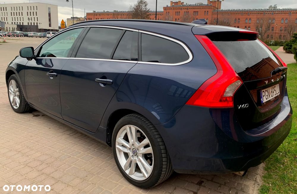Volvo V60 ver-d2-momentum - 35