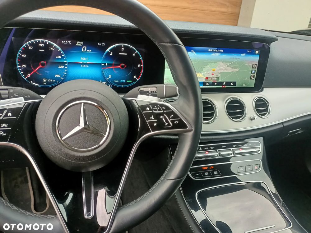 Mercedes-Benz Klasa E - 14